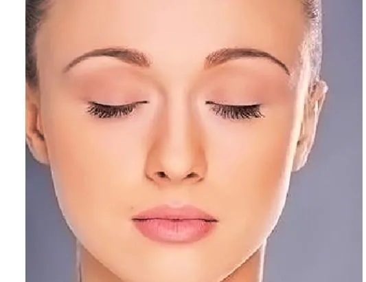 Mini Heated Eyelash Curler