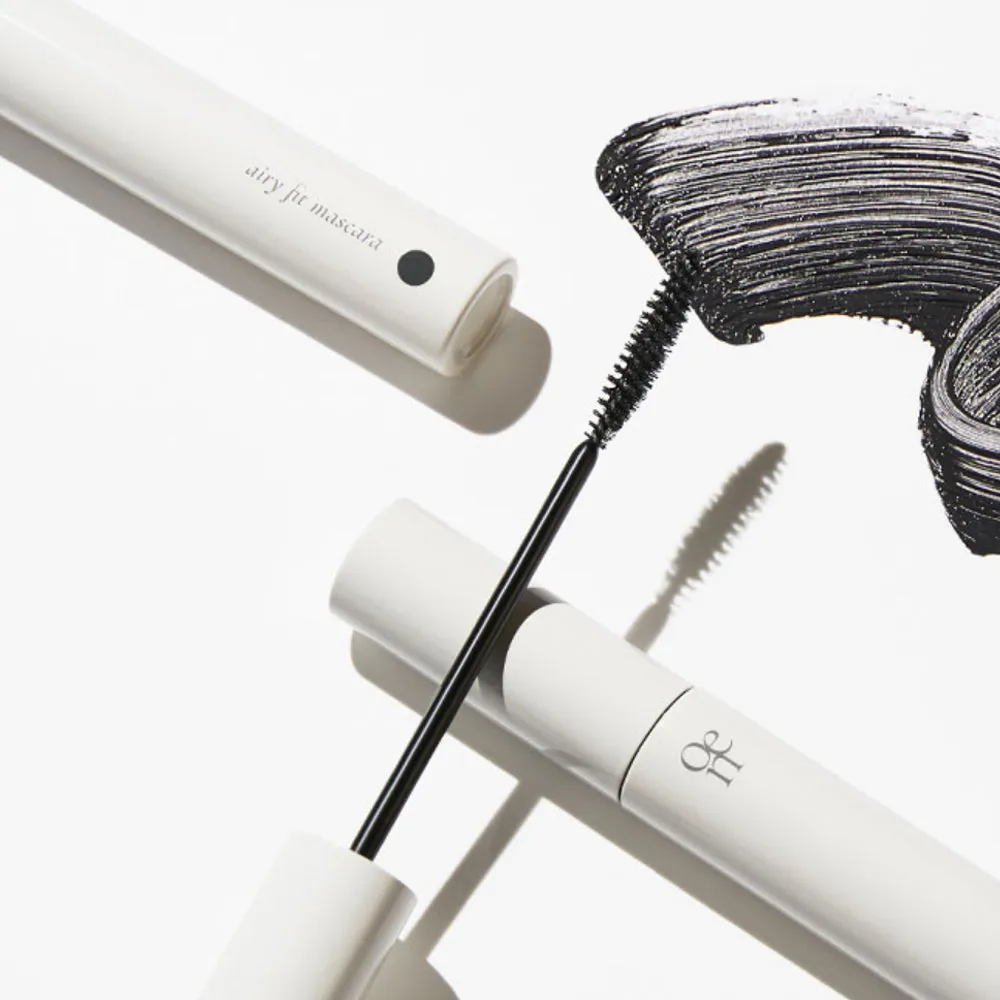 Sharp So Simple Mascara 4g (Available in 2 colours)